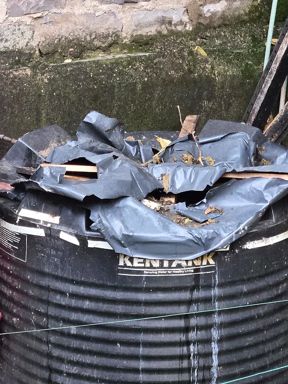 Applying reinforcement patches during tank repair
